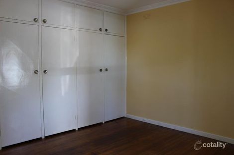 Property photo of 75 Cambridge Road Mooroolbark VIC 3138