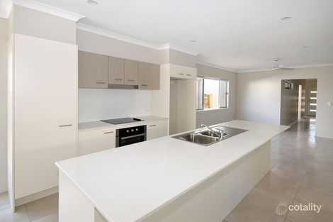 Property photo of 7 Goldfinch Street Redbank Plains QLD 4301