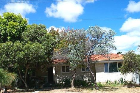 32 Mentone Rd, Balga, WA 6061