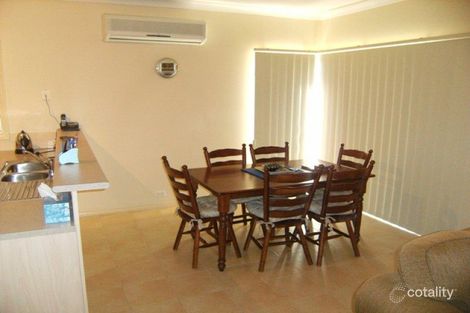 Property photo of 8 Nullarbor Place Caroline Springs VIC 3023
