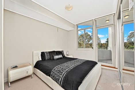 Property photo of 311/1 The Piazza Wentworth Point NSW 2127