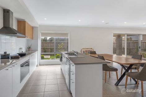 Property photo of 13 Sonder Avenue Werribee VIC 3030
