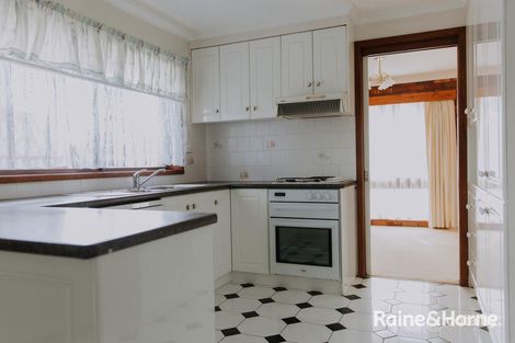 Property photo of 26 Geneva Crescent Lake Albert NSW 2650