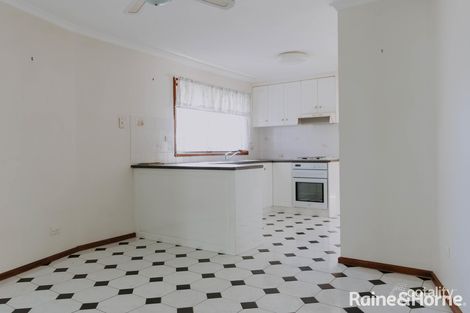 Property photo of 26 Geneva Crescent Lake Albert NSW 2650