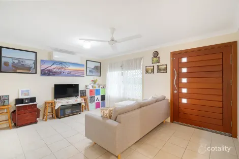 Property photo of 6 Archbold Court Marian QLD 4753