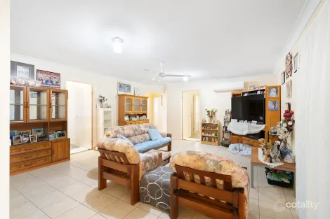 Property photo of 6 Archbold Court Marian QLD 4753