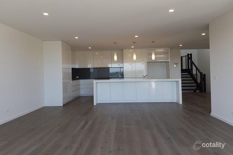 Property photo of 12 Bayleaf Street Berwick VIC 3806