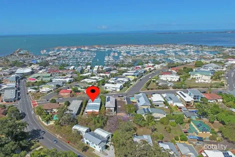 Property photo of 2/11 Arnold Street Manly QLD 4179