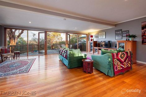 Property photo of 122 Grand Boulevard Montmorency VIC 3094