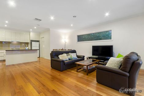 Property photo of 2/30 Diamond Avenue Glen Waverley VIC 3150