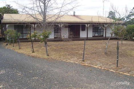 6 Rowan St, St Arnaud, VIC 3478