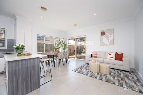 Property photo of 40 Edna Thompson Crescent Casey ACT 2913