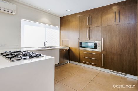 Property photo of 26 Camelot Crescent Hollywell QLD 4216