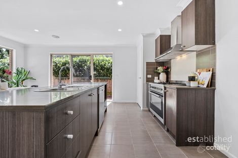 Property photo of 11 Grandpark Circuit Point Cook VIC 3030