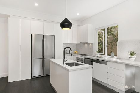 Property photo of 4/19-21 Surfside Avenue Clovelly NSW 2031