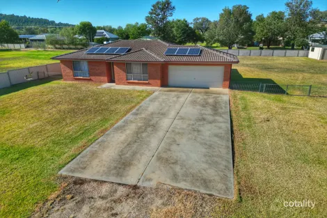 Property photo of 4 Radnor Street Canowindra NSW 2804