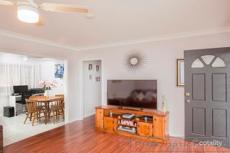 Property photo of 19 Ibis Parade Woodberry NSW 2322