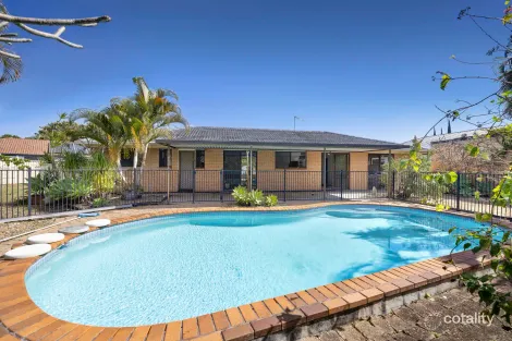 3 Goroka Ct, Clear Island Waters, QLD 4226