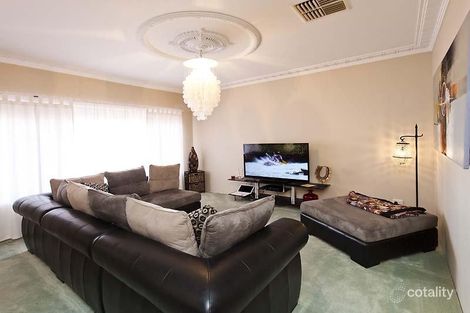 Property photo of 4 Prunus Place Helena Valley WA 6056