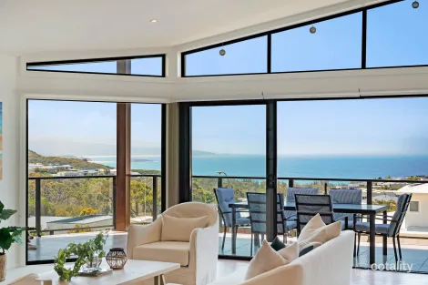 Property photo of 41 The Dress Circle Tura Beach NSW 2548