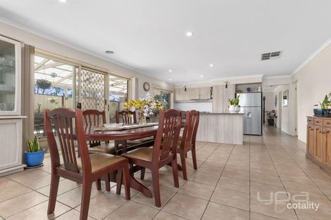 Property photo of 28 Lomandra Bowl Harkness VIC 3337