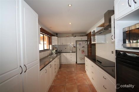 16 Vermont Cres, Mount Warren Park, QLD 4207