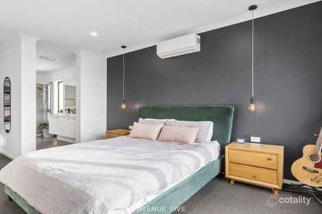 Property photo of 17 Sovereign Drive Mount Duneed VIC 3217