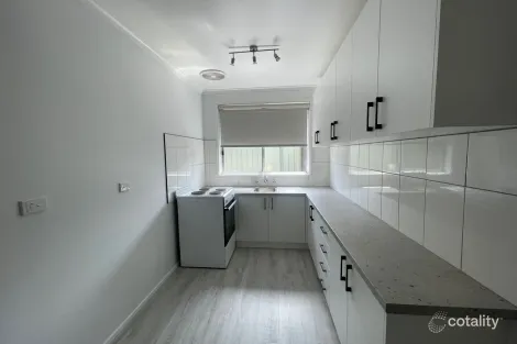 Property photo of 1/424 Douglas Road Lavington NSW 2641