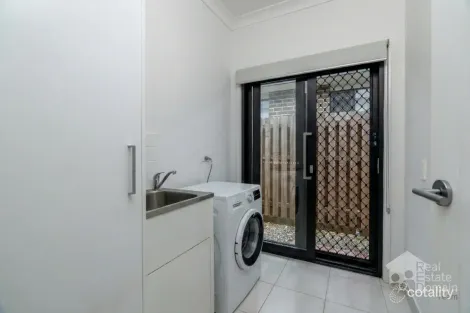 Property photo of 25 Mayfair Street Doolandella QLD 4077