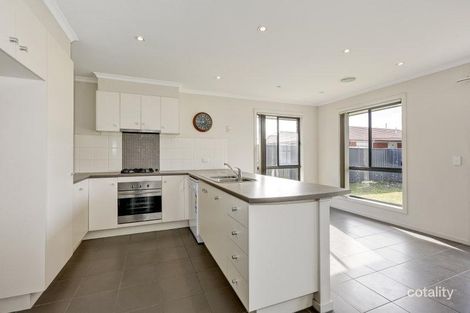 Property photo of 103 Mareeba Way Craigieburn VIC 3064