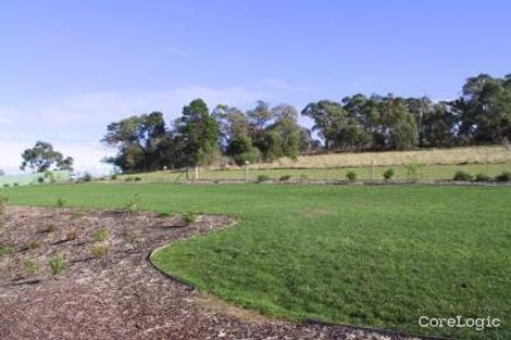 Property photo of 2 The Outlook Lysterfield South VIC 3156