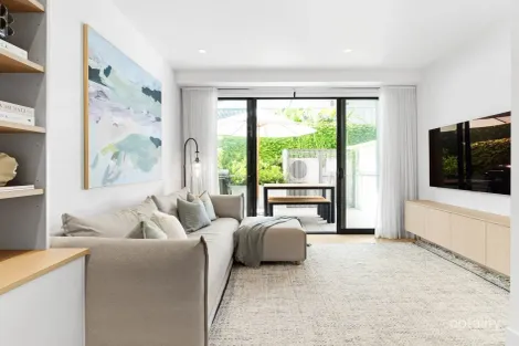 13 FELIX MEWS, MOONEE PONDS, VIC 3039