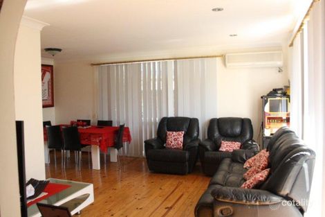 Property photo of 1 Brett Place Ingleburn NSW 2565