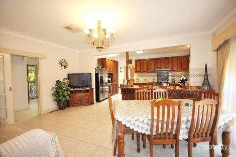 Property photo of 2 Rodwell Place Gladstone Park VIC 3043