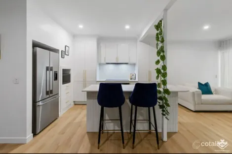 Property photo of 2/26 Vespa Crescent Surfers Paradise QLD 4217