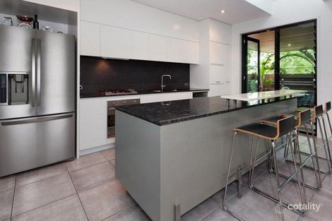 Property photo of 35 Shore Crescent Bulimba QLD 4171