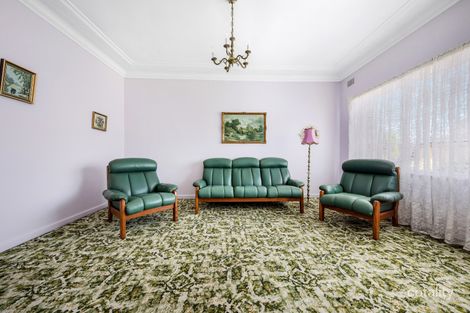 Property photo of 4 Robertson Crescent Mount Lewis NSW 2190