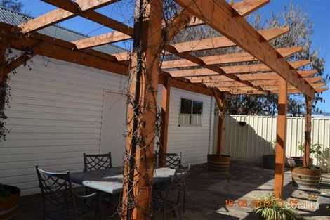 Property photo of 2 Beal Street Tumut NSW 2720