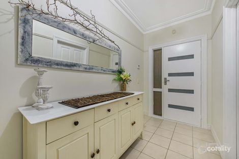 Property photo of 20 Clarendon Wynd Caroline Springs VIC 3023