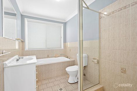 Property photo of 28 Hallam Close Kanahooka NSW 2530
