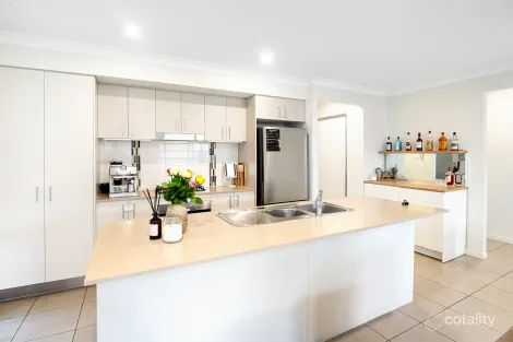 Property photo of 101 River Run Circuit Ormeau Hills QLD 4208