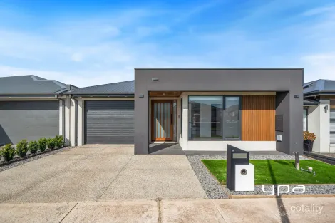 28 Senkaki St, Sunbury, VIC 3429