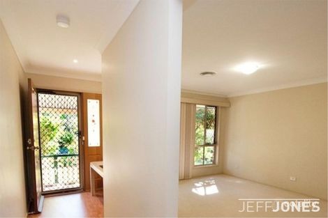 Property photo of 107 Oakley Street Carindale QLD 4152