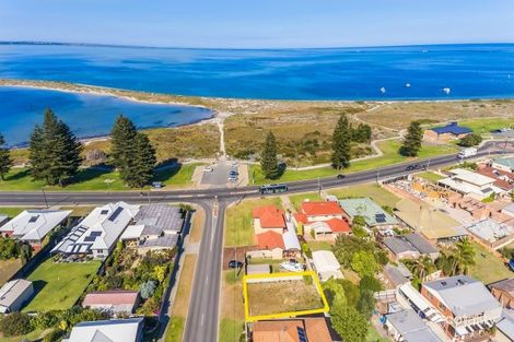 Property photo of 49 Waimea Road Safety Bay WA 6169