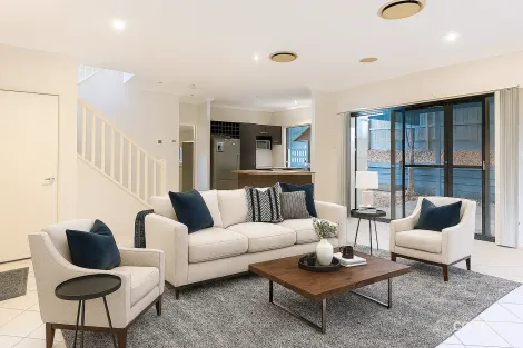 Property photo of 33 Fairley Street Indooroopilly QLD 4068