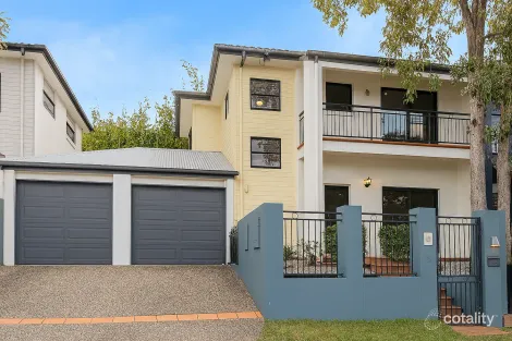 Property photo of 33 Fairley Street Indooroopilly QLD 4068