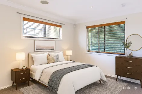 Property photo of 33 Fairley Street Indooroopilly QLD 4068