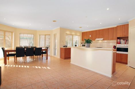 Property photo of 3 Dartmouth Court Caroline Springs VIC 3023