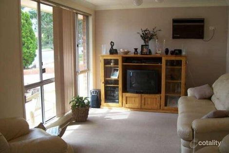 Property photo of 10 Banks Drive St Clair NSW 2759