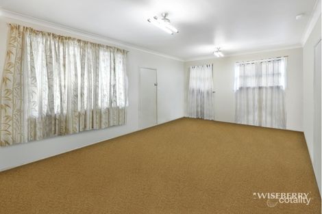 Property photo of 30 West Kahala Avenue Budgewoi NSW 2262